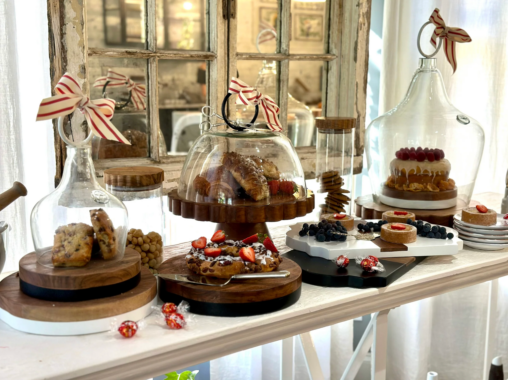 Boards, Trivets & Trays