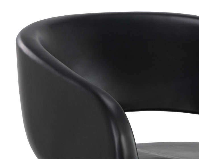 Cura Lounge Chair
