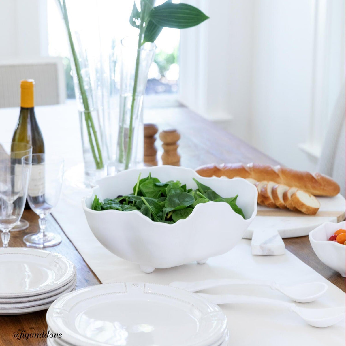 Vida Nube Large Salad Servers (White) - Set Detail | Bone & Brass