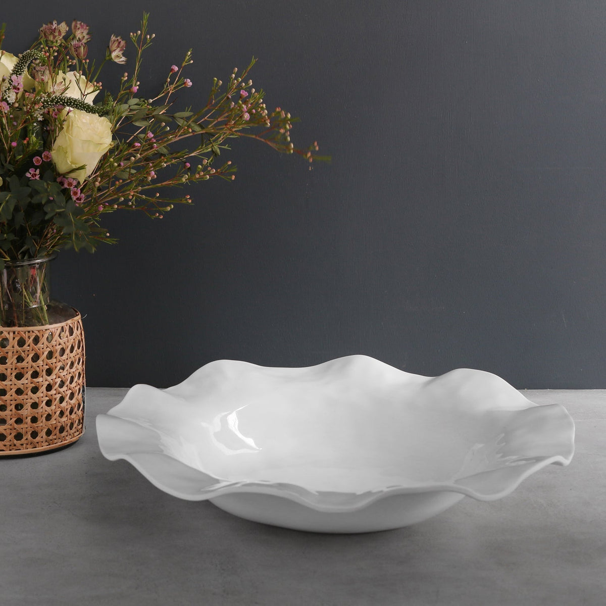 Havana Extra Large White Serving Bowl