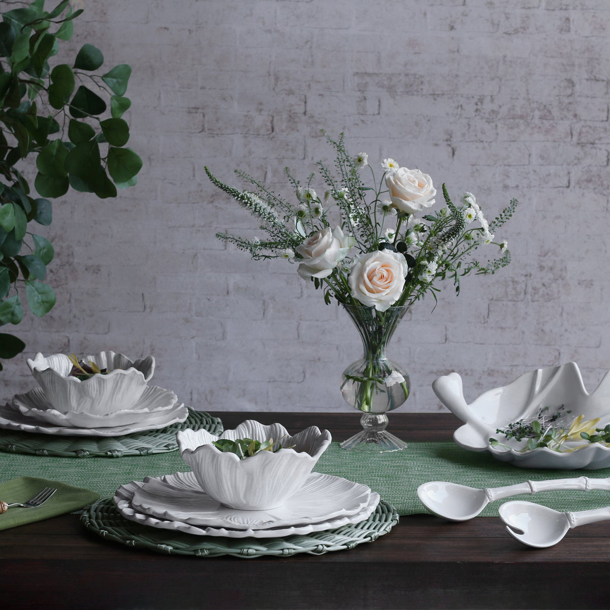 White Lettuce 9" Salad Plate Set of 4 - Plate View | Bone & Brass