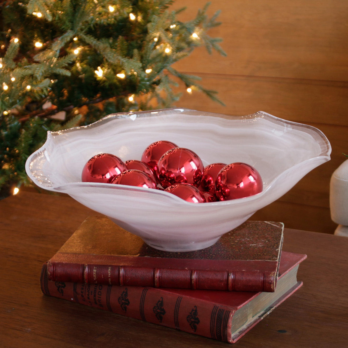 White Alabaster Wave Large Serving Bowl