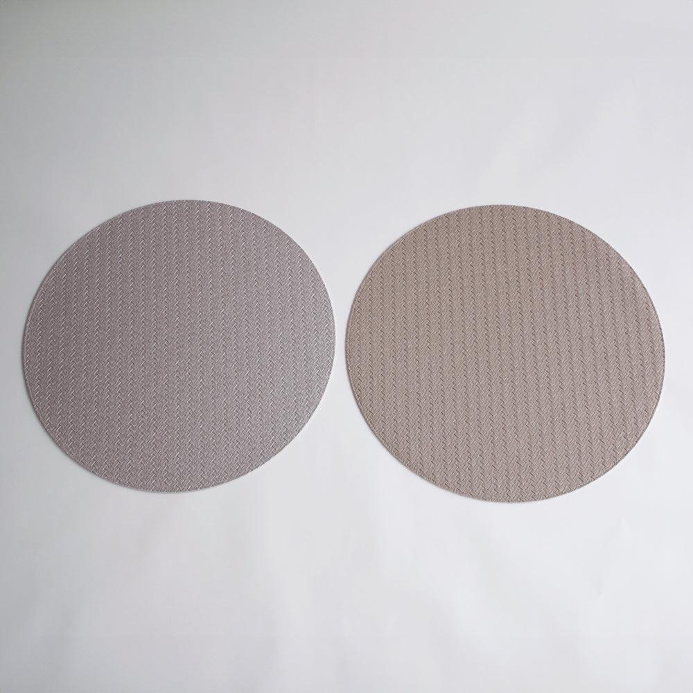 Vida Metallic Snakeskin Reversible 15" Round Placemats Set 4 (Silver - Placemat View | Bone & Brass