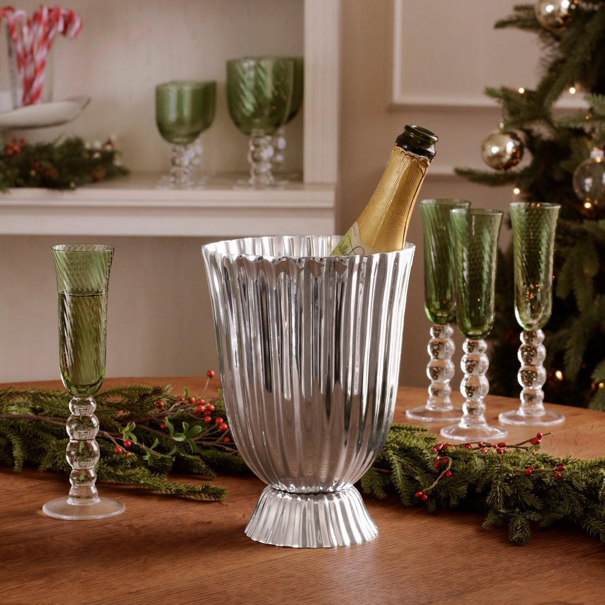 Green Glass French Swirl Champagne Flute Set of 4 - Glass Detail | Bone & Brass