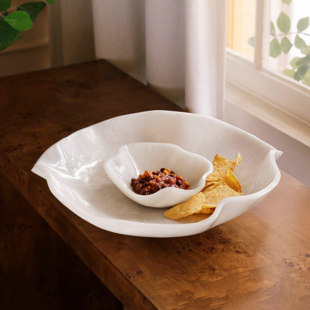 Resin Alabaster Bowl Dip White Swirl - Set Detail | Bone & Brass