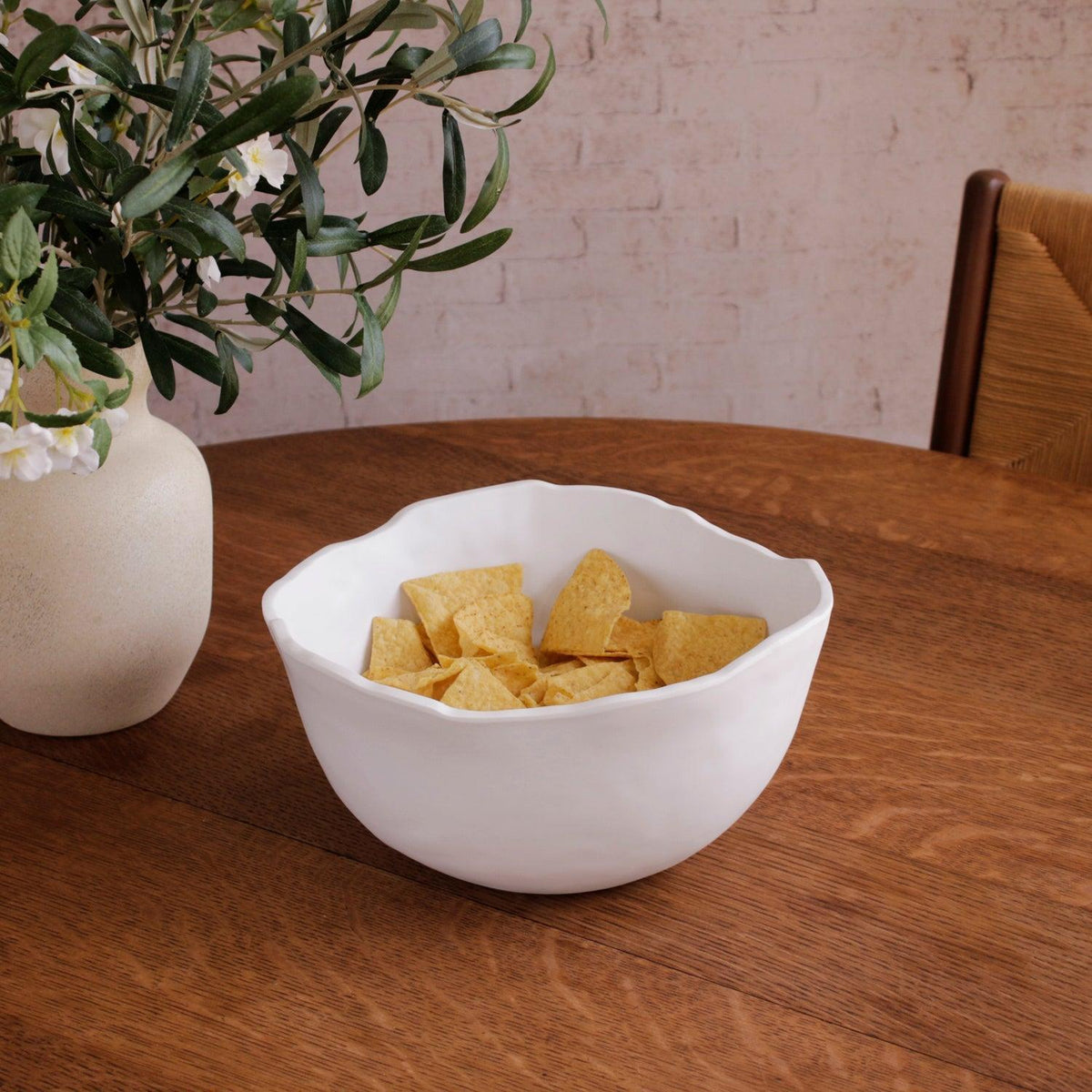 Vida Nube Osaka Medium Bowl White - Bowl Detail | Bone & Brass