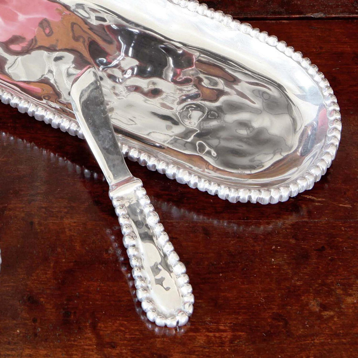 Organic Pearl Spreader - Spreader Handle Detail | Bone & Brass
