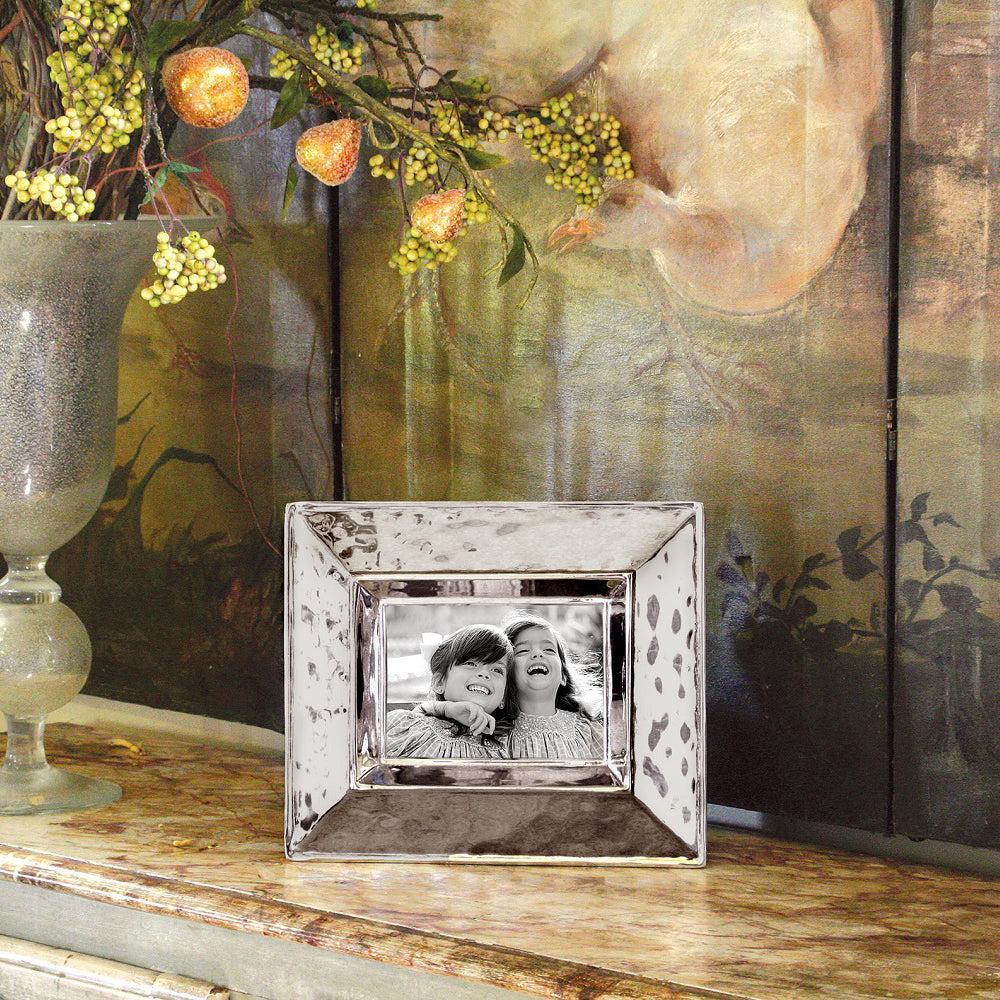 Frame Soho Plain 5 x 7 Frame - Frame Corner Detail | Bone & Brass