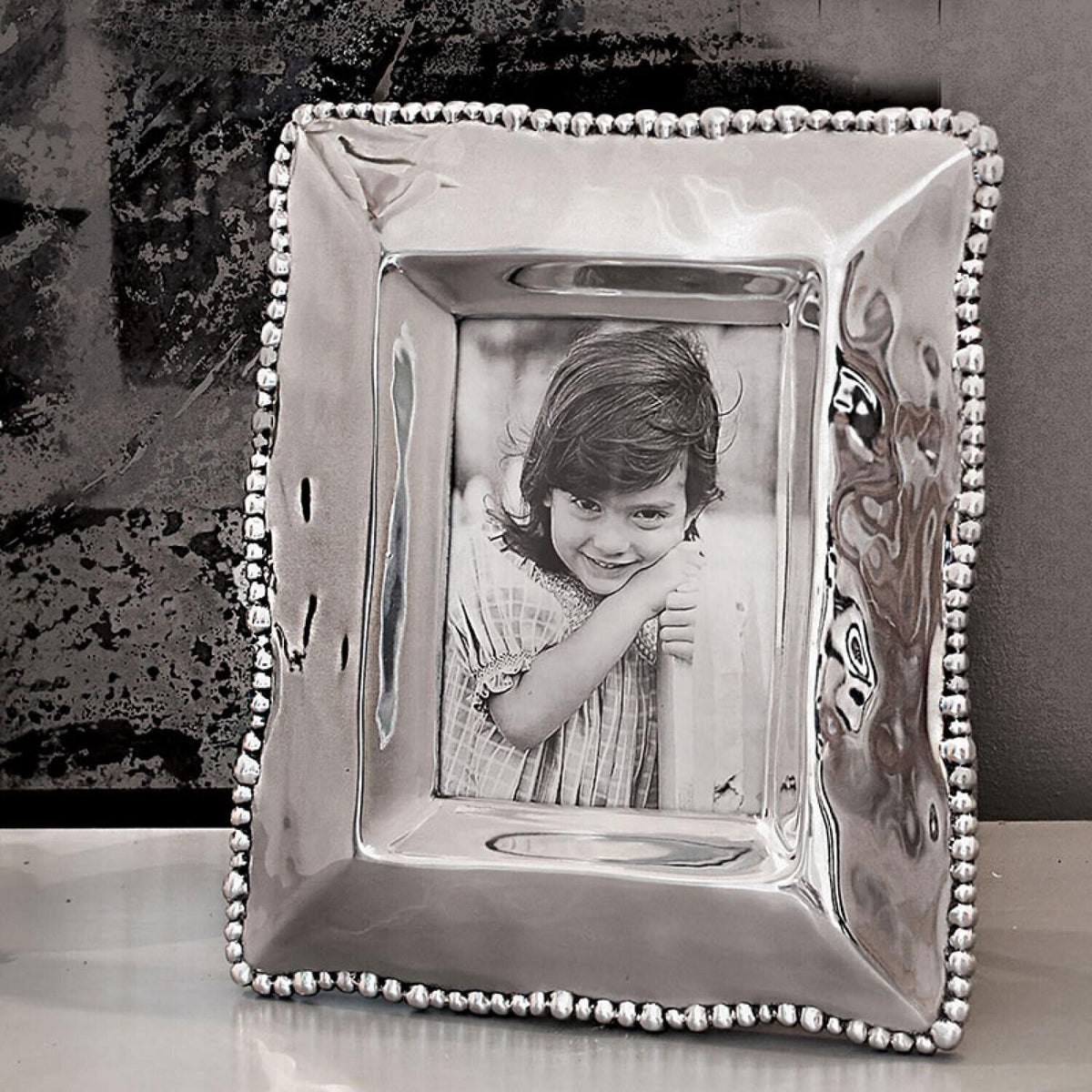 Frame Organic Pearl 5 x 7 Frame - Frame Corner Detail | Bone & Brass
