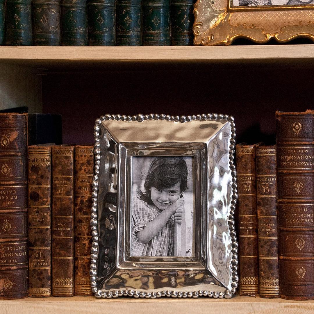 Frame Organic Pearl 4 x 6 Frame - Frame Detail | Bone & Brass