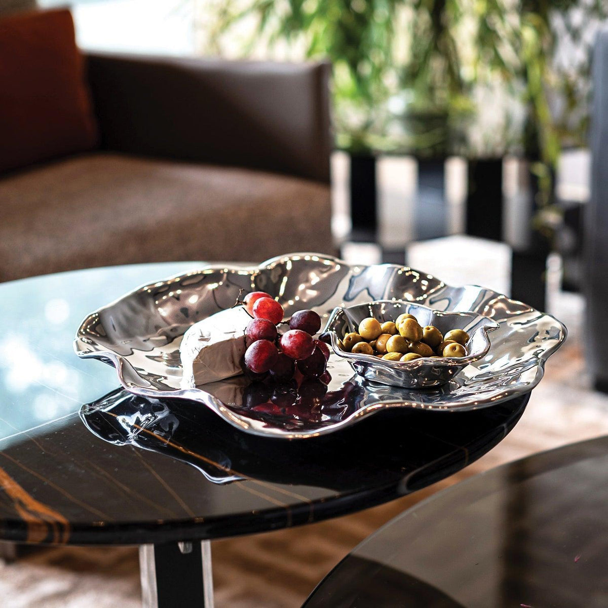 Vento Silver Bergamo Chip & Dip Set - Set Detail | Bone & Brass