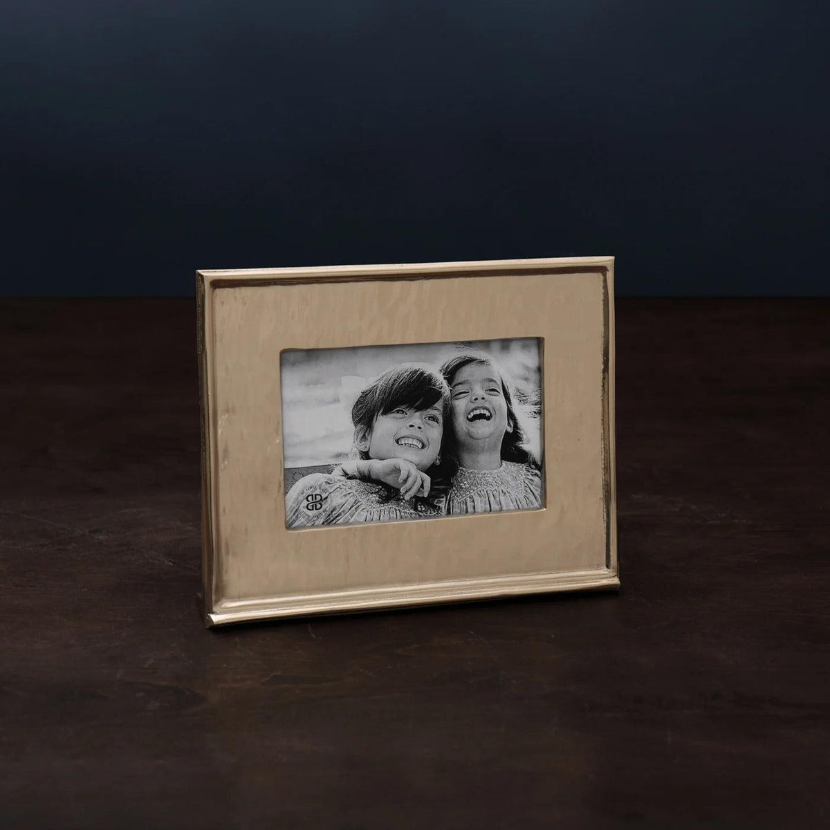 Frame Emerson 5 X 7 Horizontal (Gold) - Frame Detail | Bone & Brass