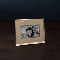 Frame Emerson 4 X 6 Horizontal (Gold) - Frame Detail | Bone & Brass