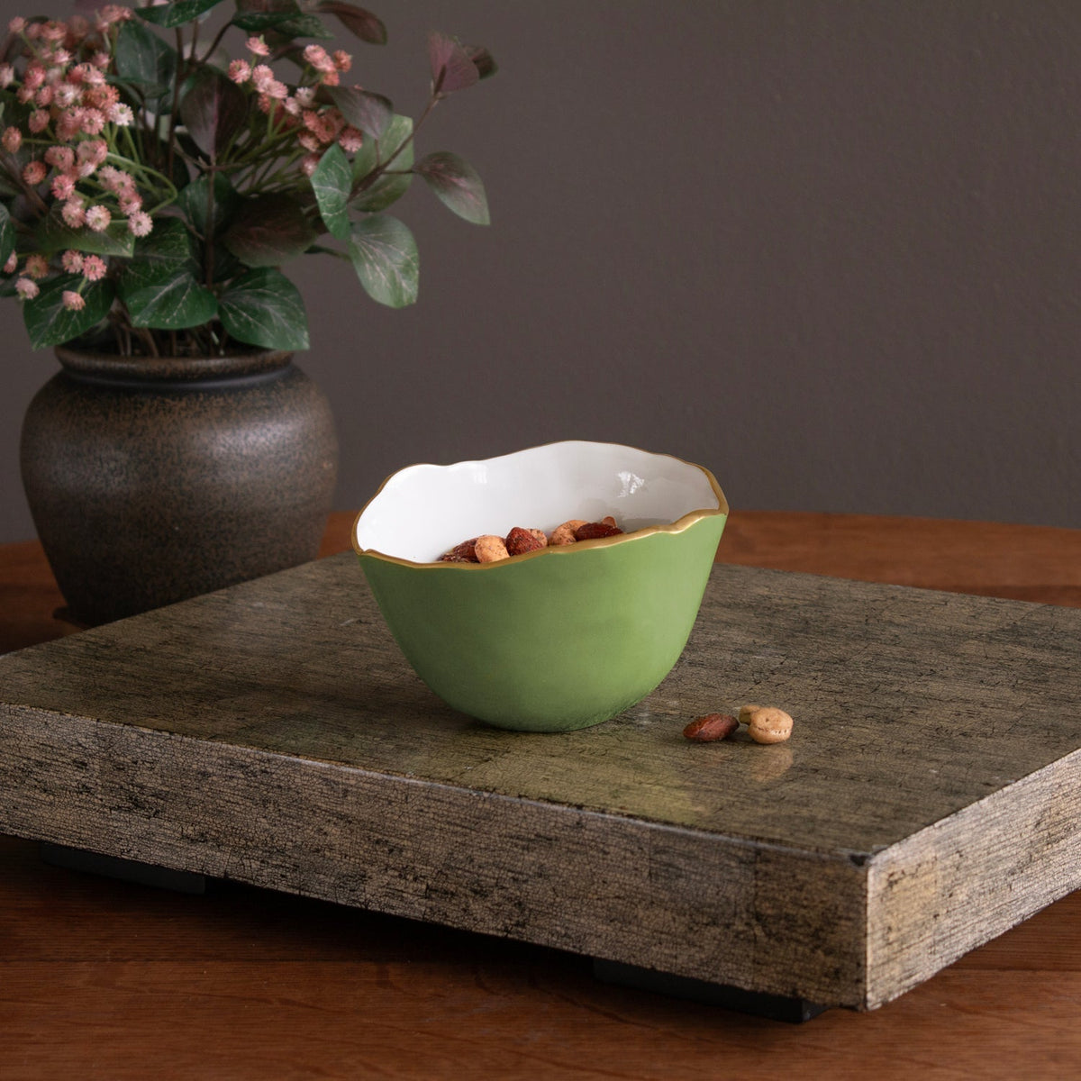 Encanto Osaka Small Bowl (Green White) - Bowl Detail | Bone & Brass