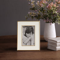 Frame Encanto Jason 4 x 6 (Cream) - Frame Corner Detail | Bone & Brass