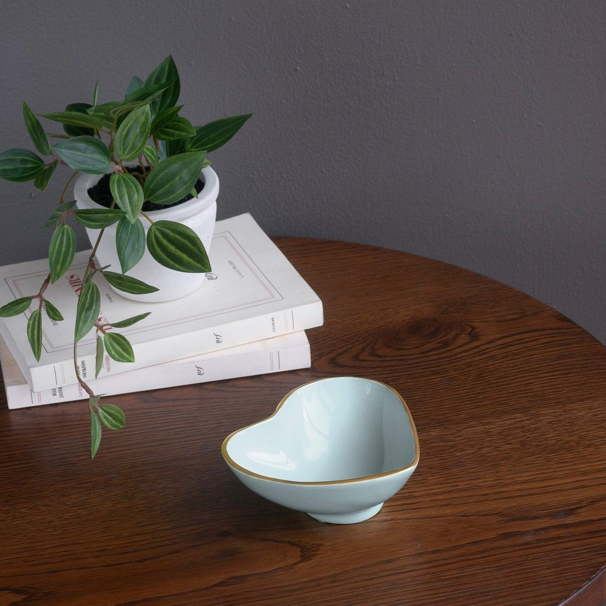 Encanto Deep Heart Mini Bowl (Sky Blue) - Bowl Detail | Bone & Brass