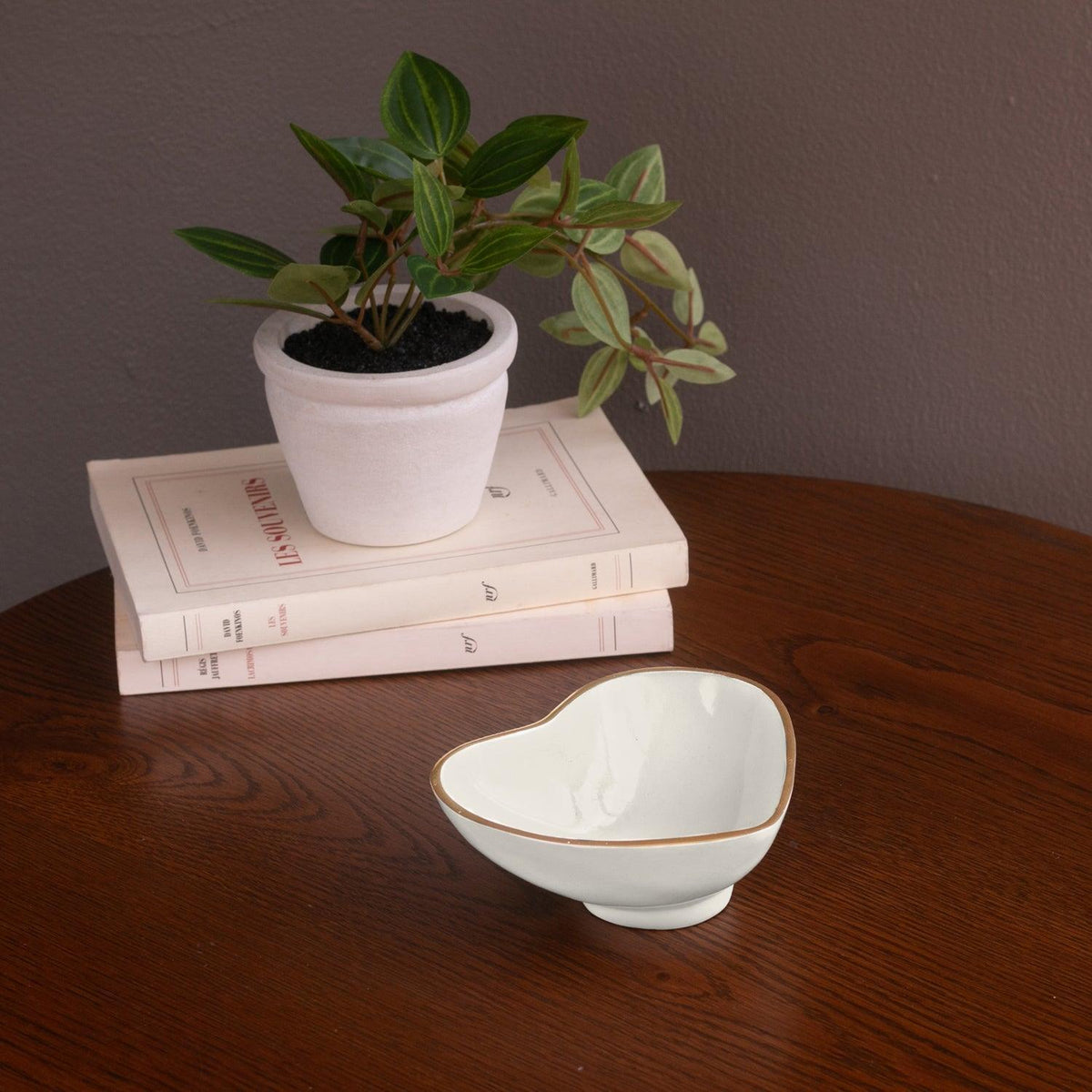 Encanto Deep Heart Mini Bowl (Cream) - Bowl Detail | Bone & Brass