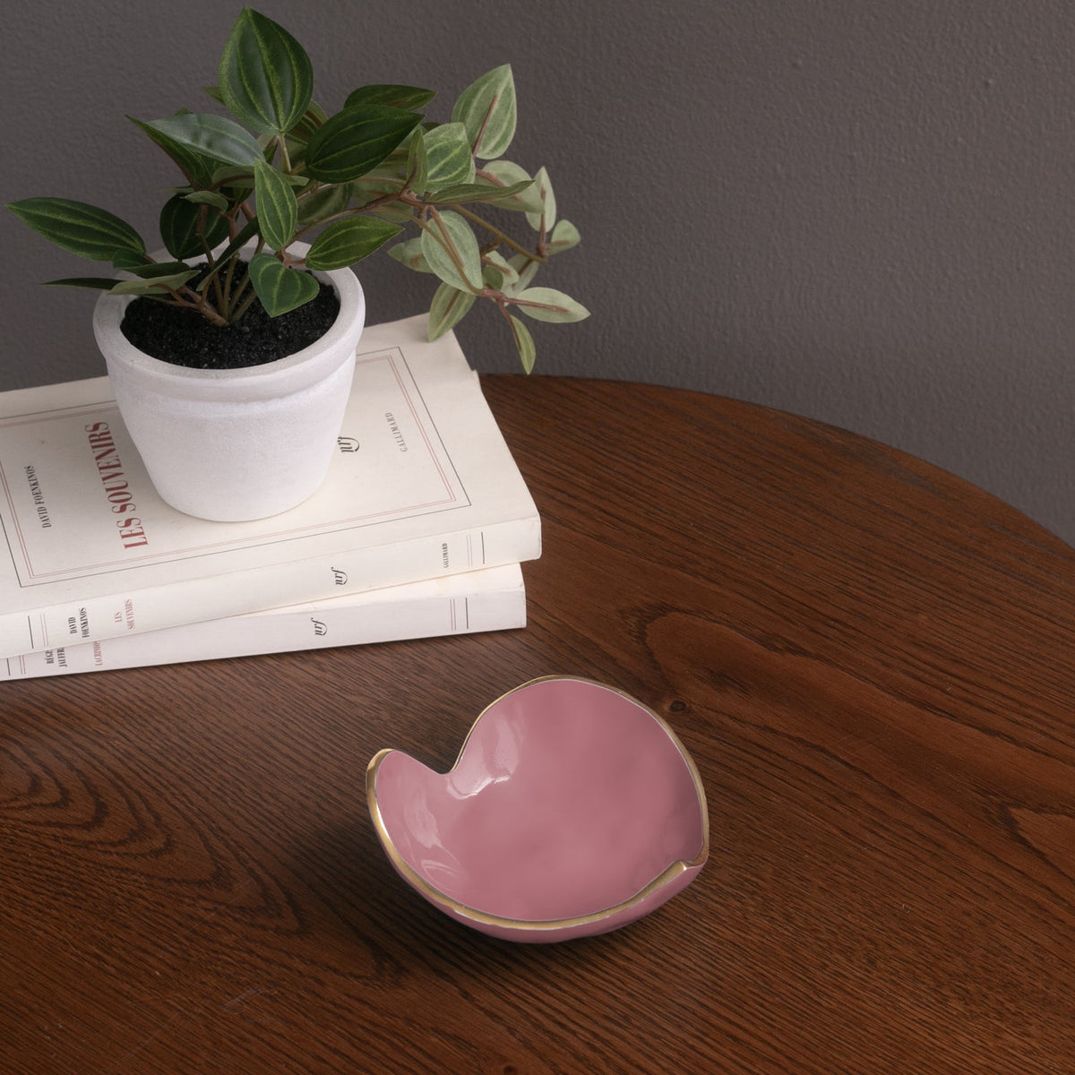 Encanto Soho Mini Heart (Pink) - Bowl View | Bone & Brass
