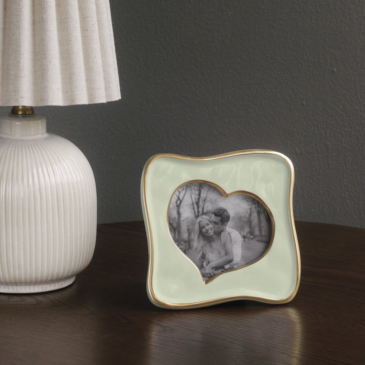 Frame Encanto Curved Heart 5 x 5 (Pistachio) - Frame Detail | Bone & Brass