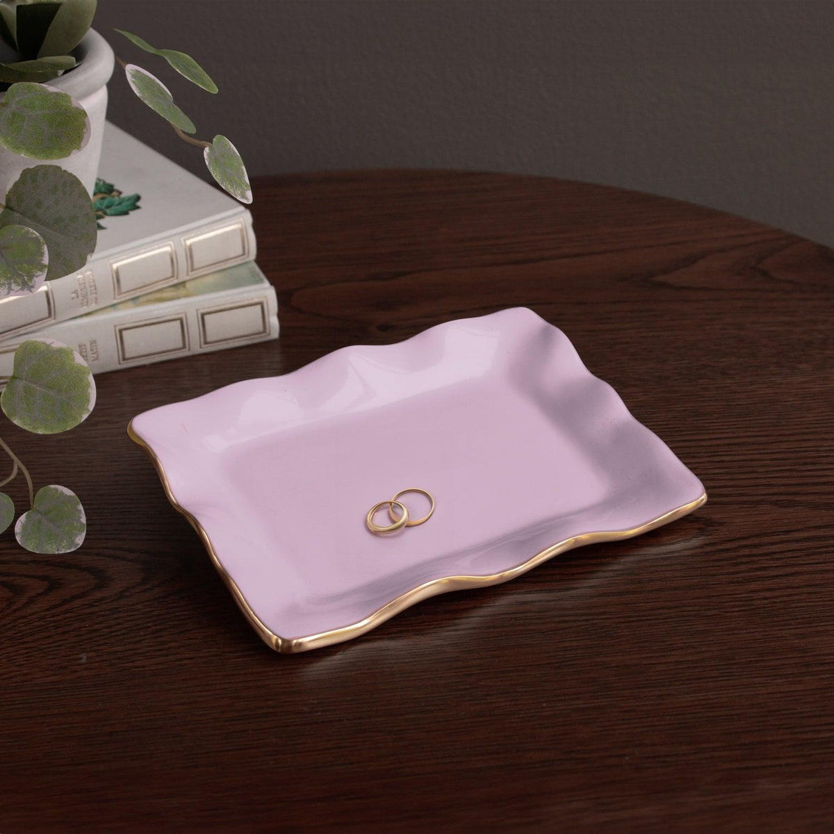 Encanto Vento Small Rectangular Tray (Lilac) - Tray Detail | Bone & Brass