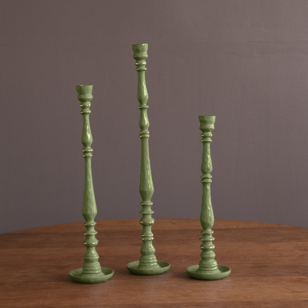 Encanto Crosby Medium Candlestick Holder (Leaf Green) - Candlestick Close Up | Bone & Brass