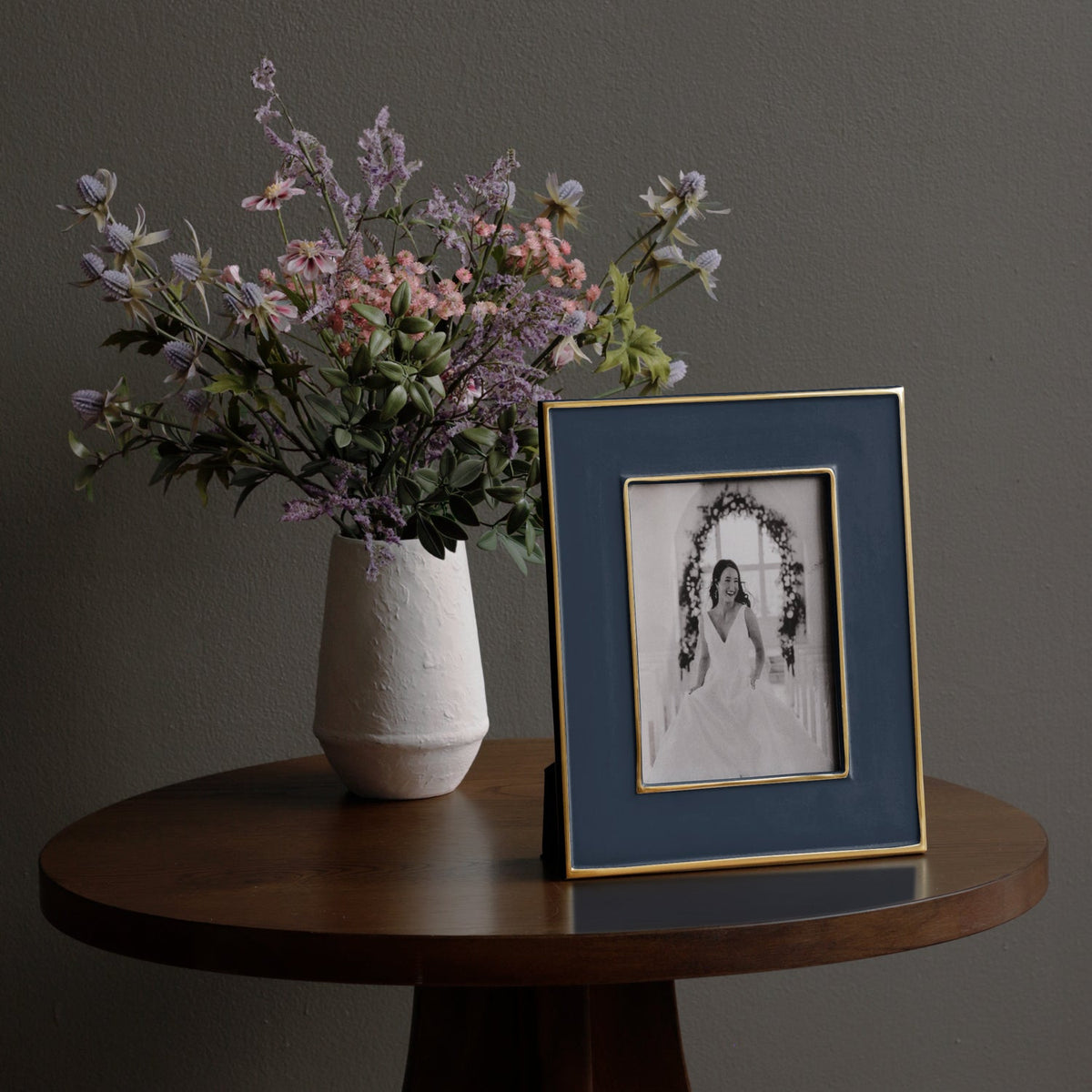 Frame Encanto Jason 5 x 7 (Midnight) - Frame Side View | Bone & Brass