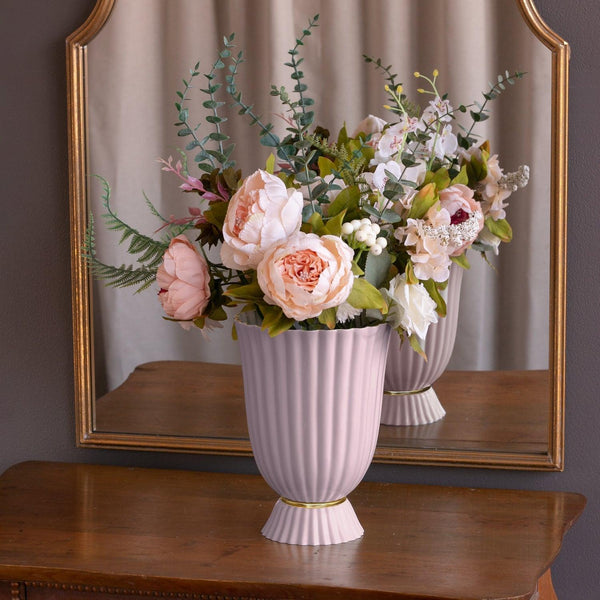 Encanto Vienna Medium Vase (Camellia White) - Vase Detail | Bone & Brass