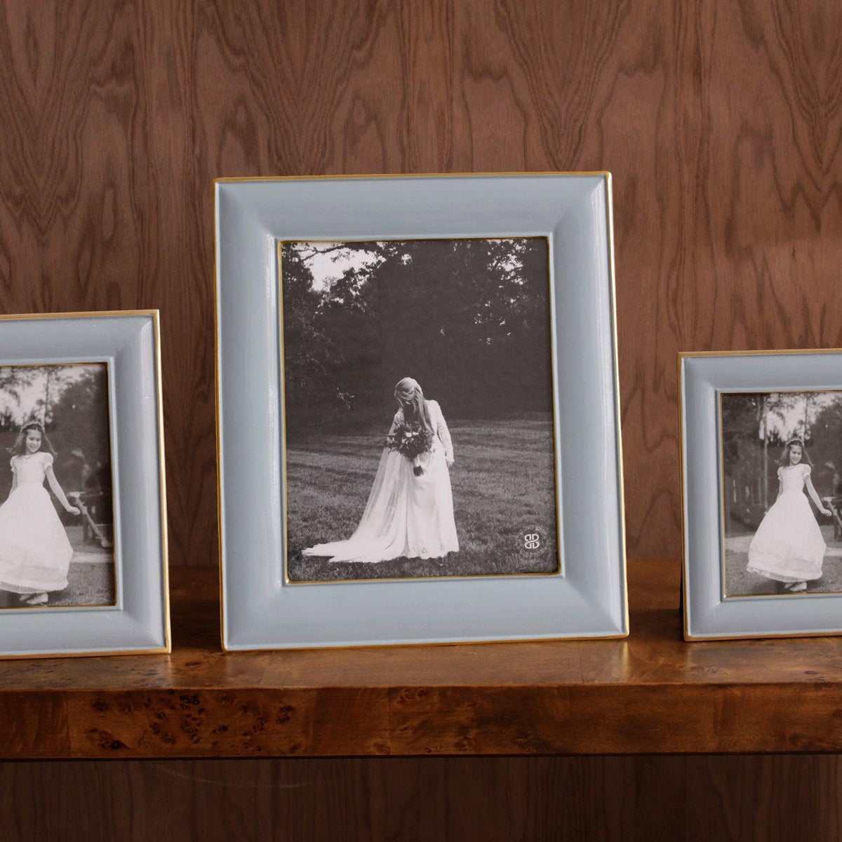 Frame Encanto Charlotte 8 x 10 Slate - Frame Corner Detail | Bone & Brass
