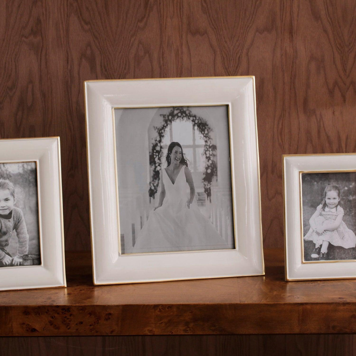 Frame Encanto Charlotte 8 x 10 Cream - Frame Corner Detail | Bone & Brass