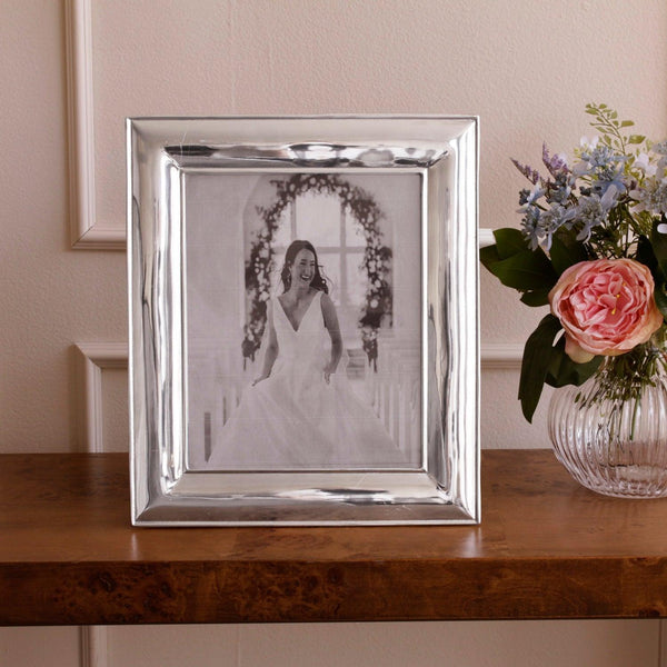 Frame Charlotte 8 x 10 - Frame Detail | Bone & Brass