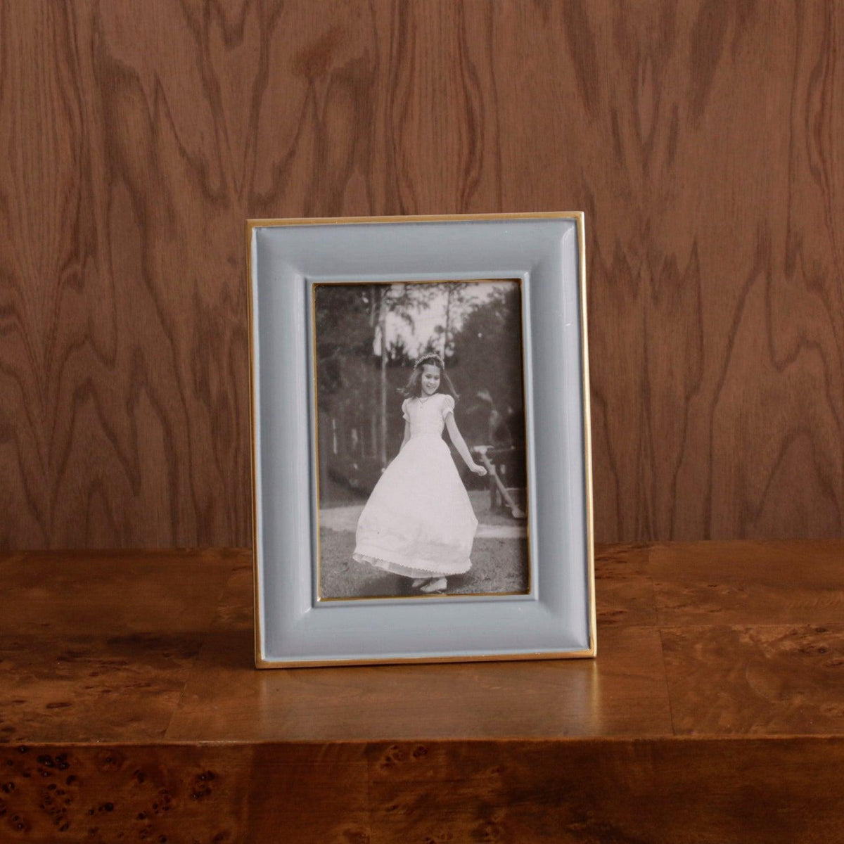 Frame Encanto Charlotte 4 x 6 Slate - Frame Side View | Bone & Brass