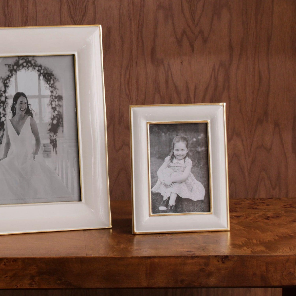 Frame Encanto Charlotte 4 x 6 Cream - Frame Corner Detail | Bone & Brass