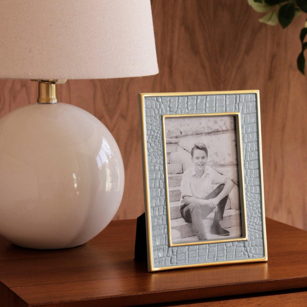 Frame Encanto Croc 4 x 6 Slate - Frame Detail | Bone & Brass