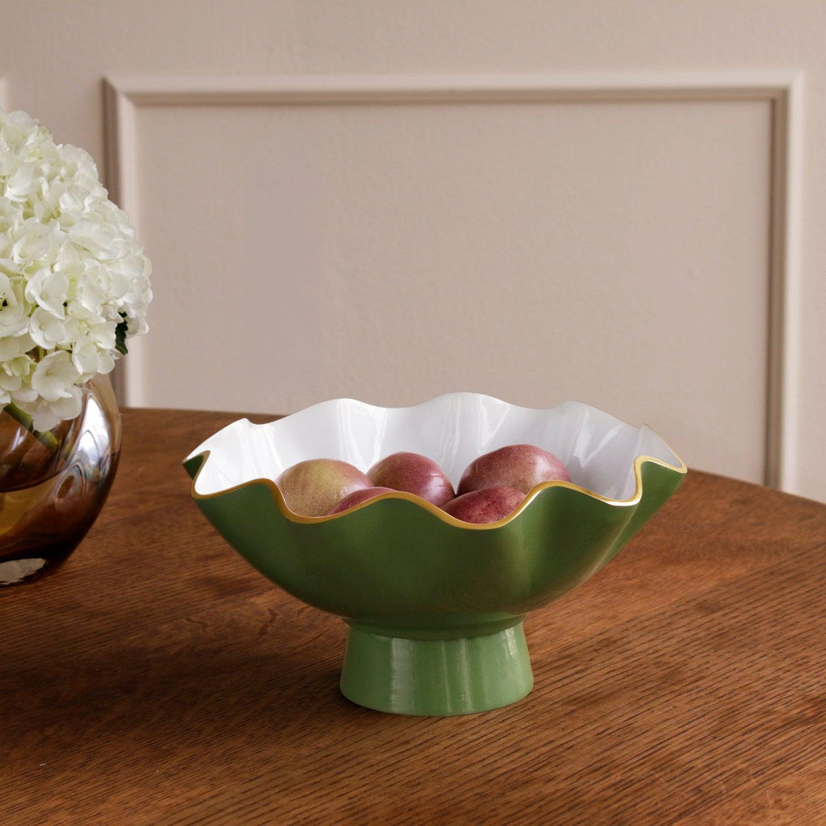 Encanto Carola Small Pedestal Leaf Green White - Pedestal Detail | Bone & Brass