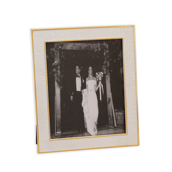 Frame Encanto Croc 8 x 10 Cream