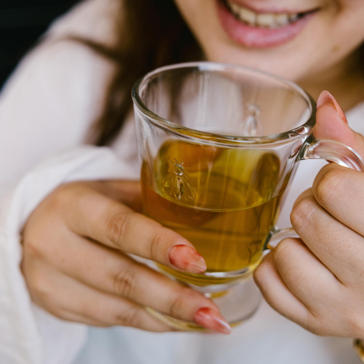 Bee Coffee Mug Set of 6 - Mug Handle Detail | Bone & Brass