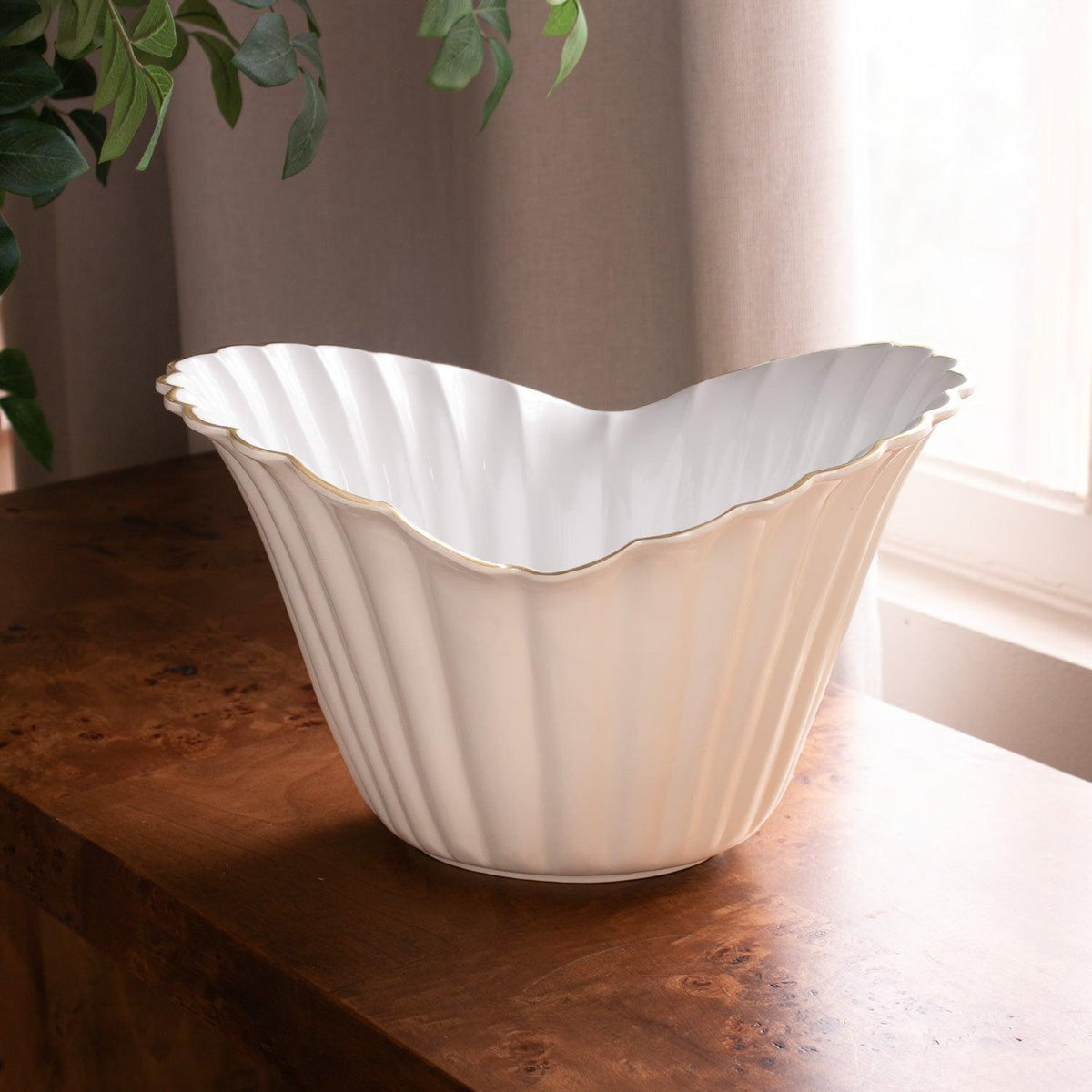 Encanto Vienna Large Ice Bucket Cream White - Ice Bucket Handle Detail | Bone & Brass