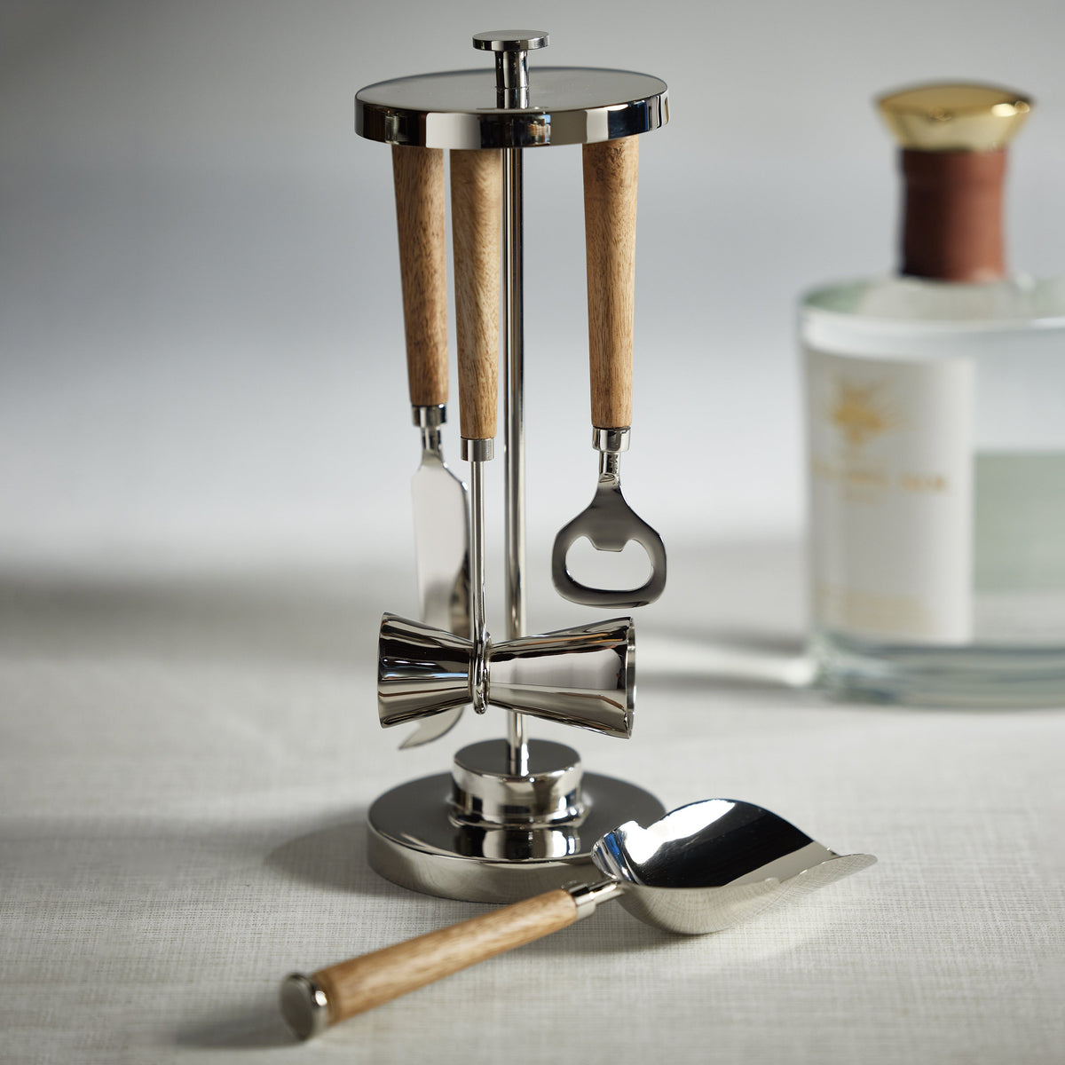 Gela 5-Piece Bar Tool Set - Tool Handle Detail | Bone & Brass