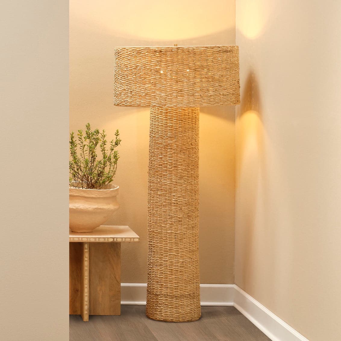 Kona Floor Lamp