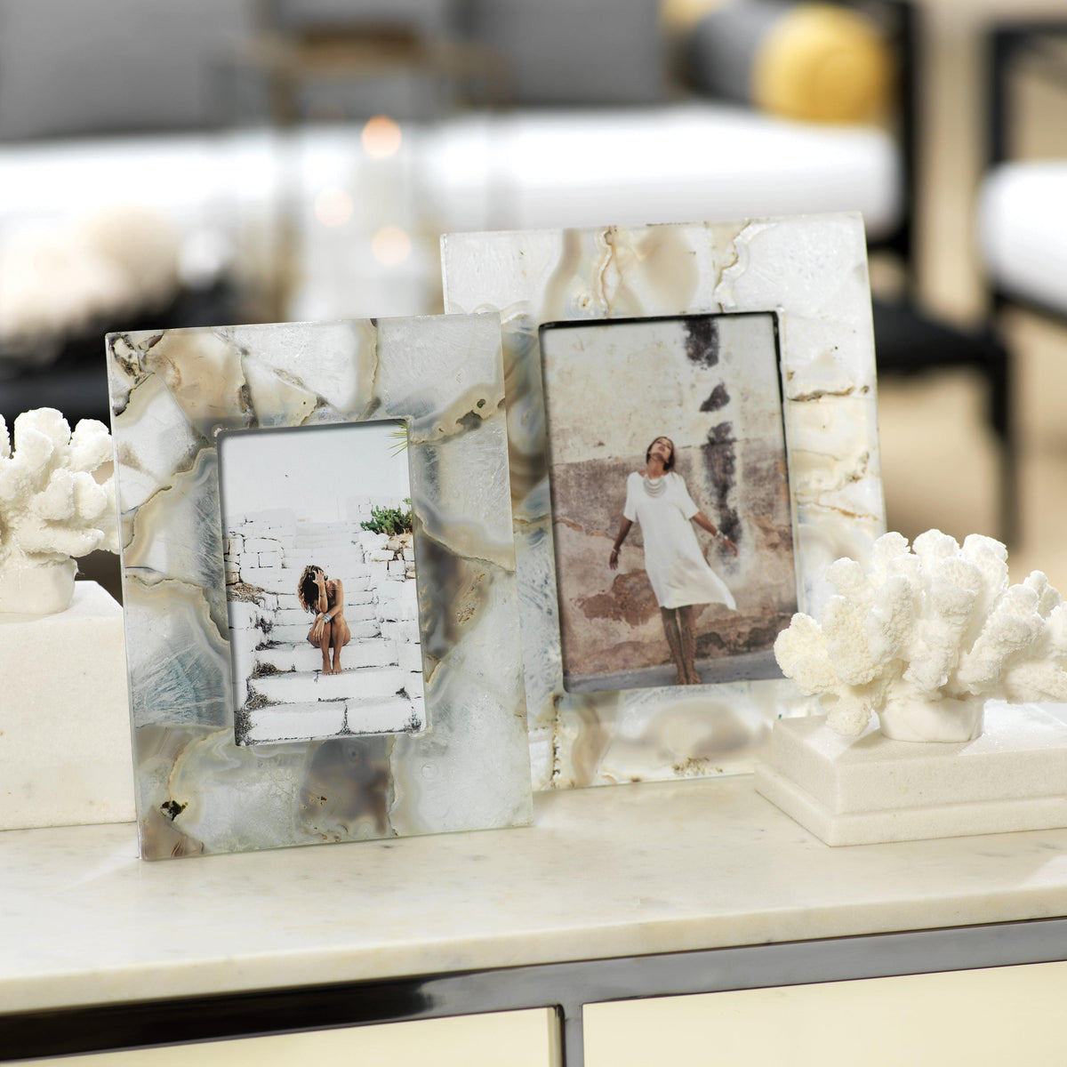 Preto Agate Photo Frame - 4x6 - Frame Detail | Bone & Brass