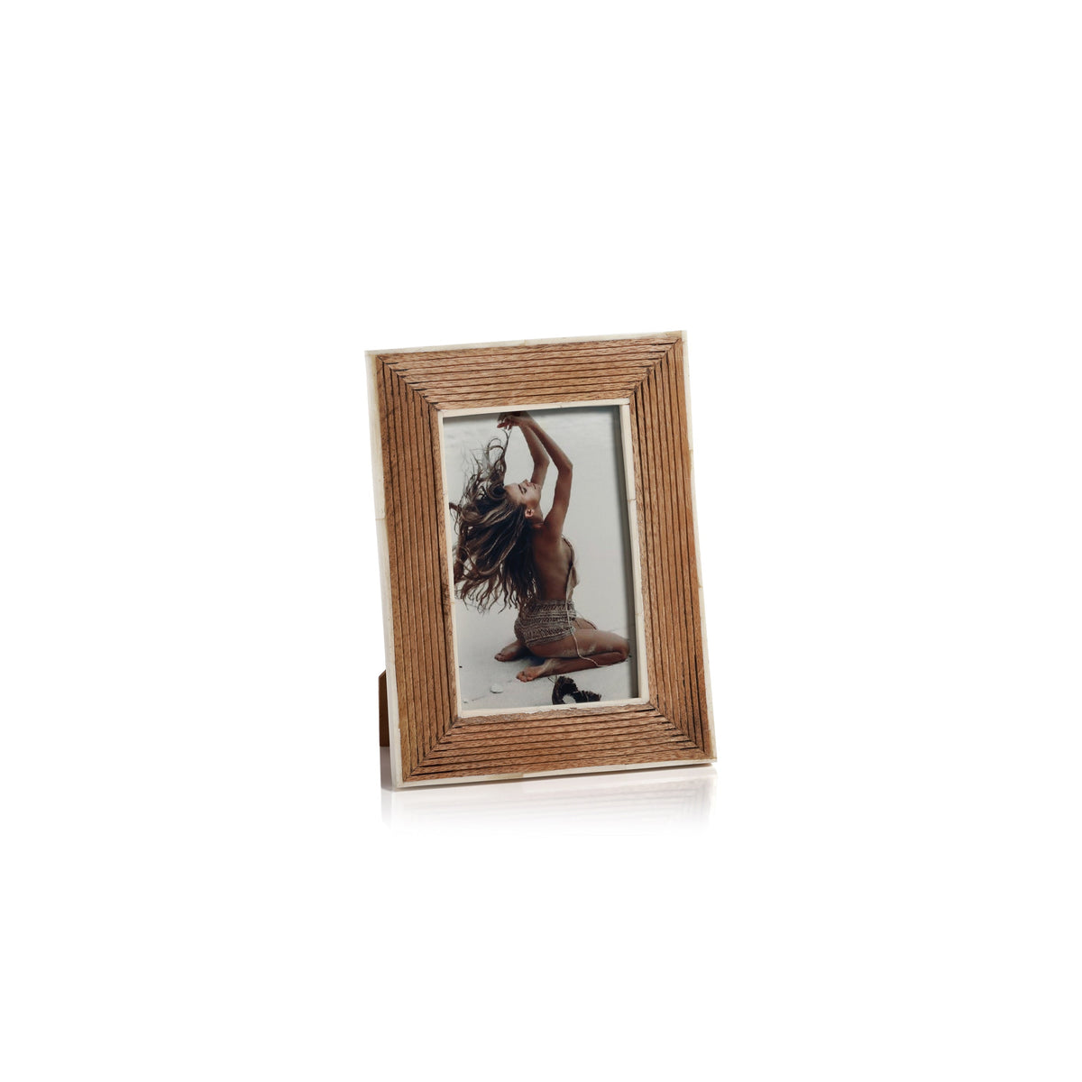 Ribbed Mango Wood Frame White Bone Inside Boarder 4x6 | Bone & Brass