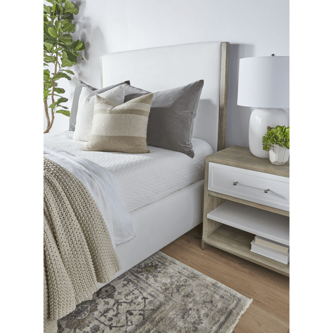 Emmett LiveSmart Pearl Bed