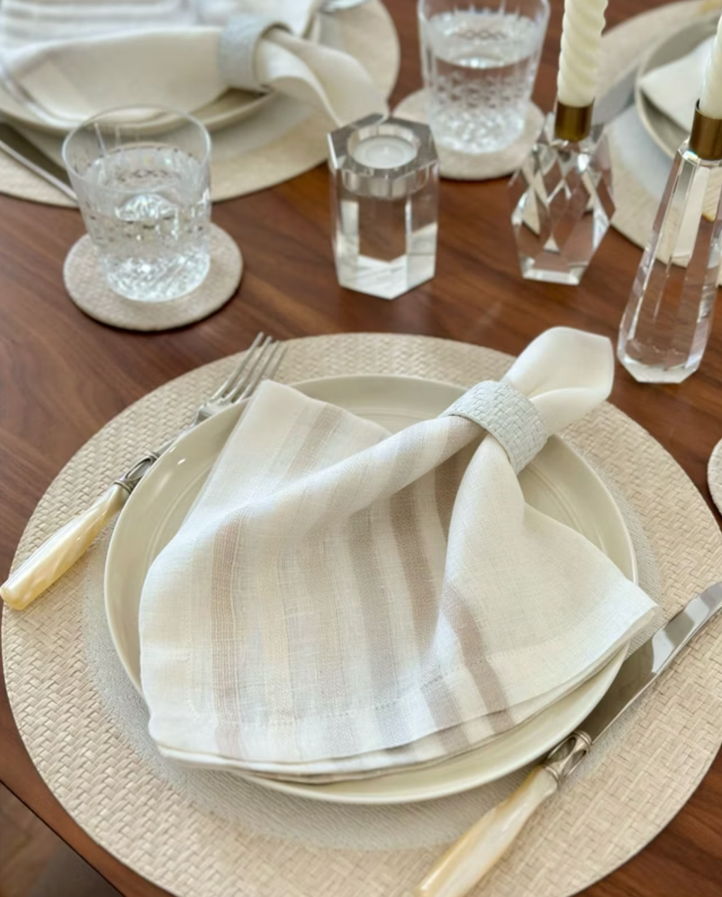 Halo Reversible Round Placemats, Set of 4