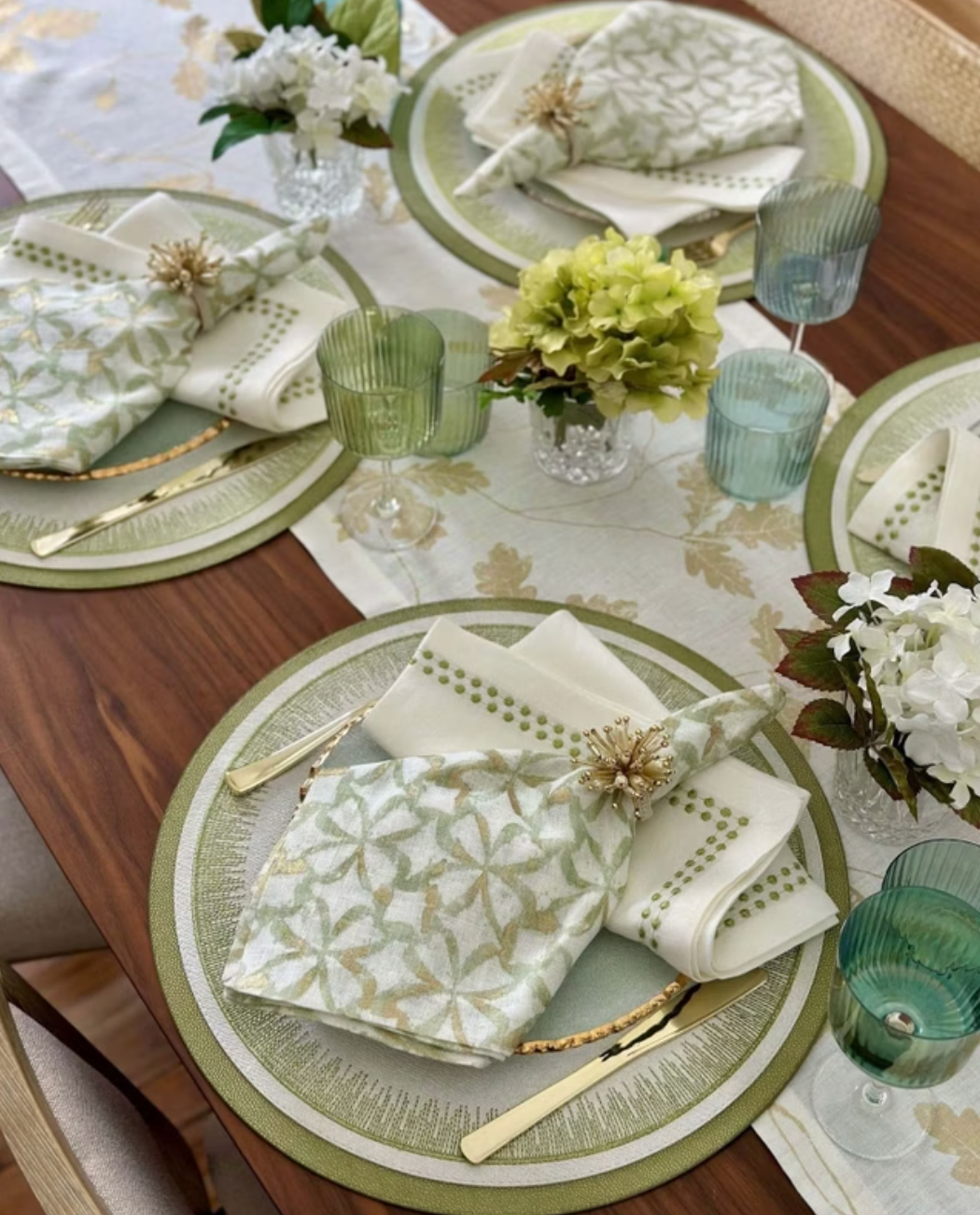 Flare Embroidered Round Placemats, Set of 4