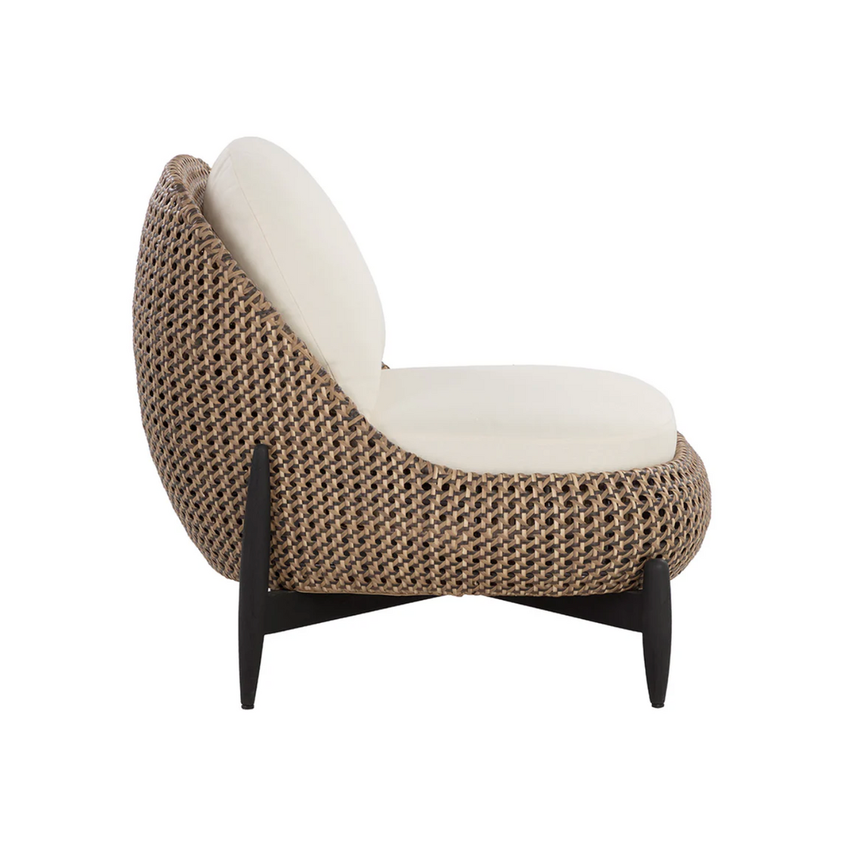Carilo Cream Curved Wicker Lounge Chair
