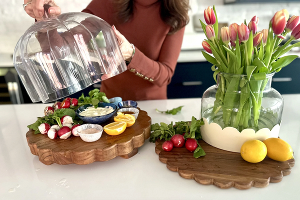 Round Scalloped Wood Charcuterie Board