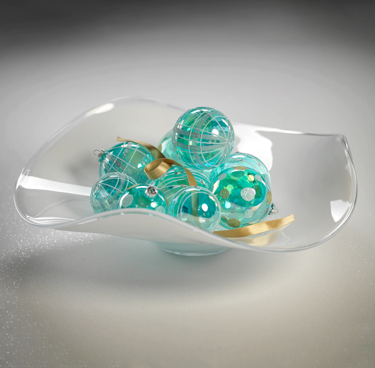 Shoal Scissor Cut Wave Glass Bowl