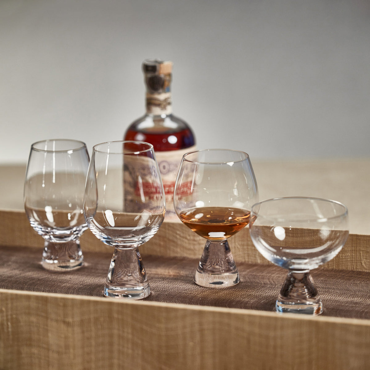 Serena All-Purpose Wine Glasses, Set 6 - Glass Detail | Bone & Brass