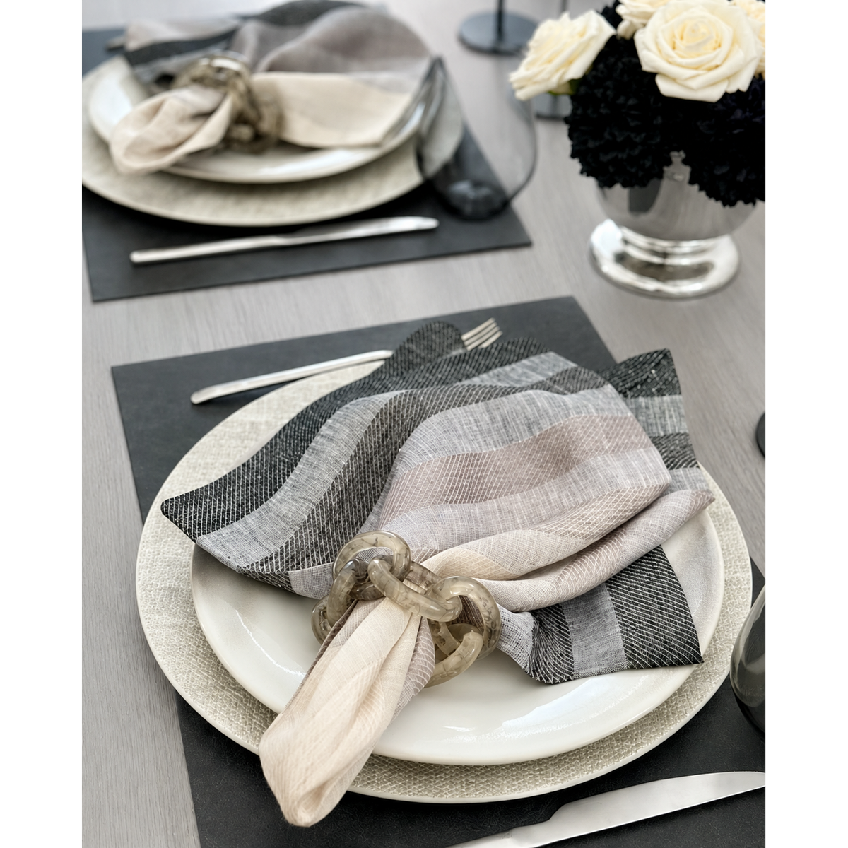 Chain Link Resin Napkin Rings, Set 4