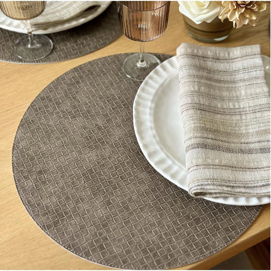 Tresse Round Placemats, Set 4 - Placemat Texture Detail | Bone & Brass